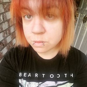 Meet your Posher, Hillary